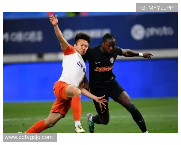 足球明星说山东话引热议是真的吗 网友热议与球迷反应各异